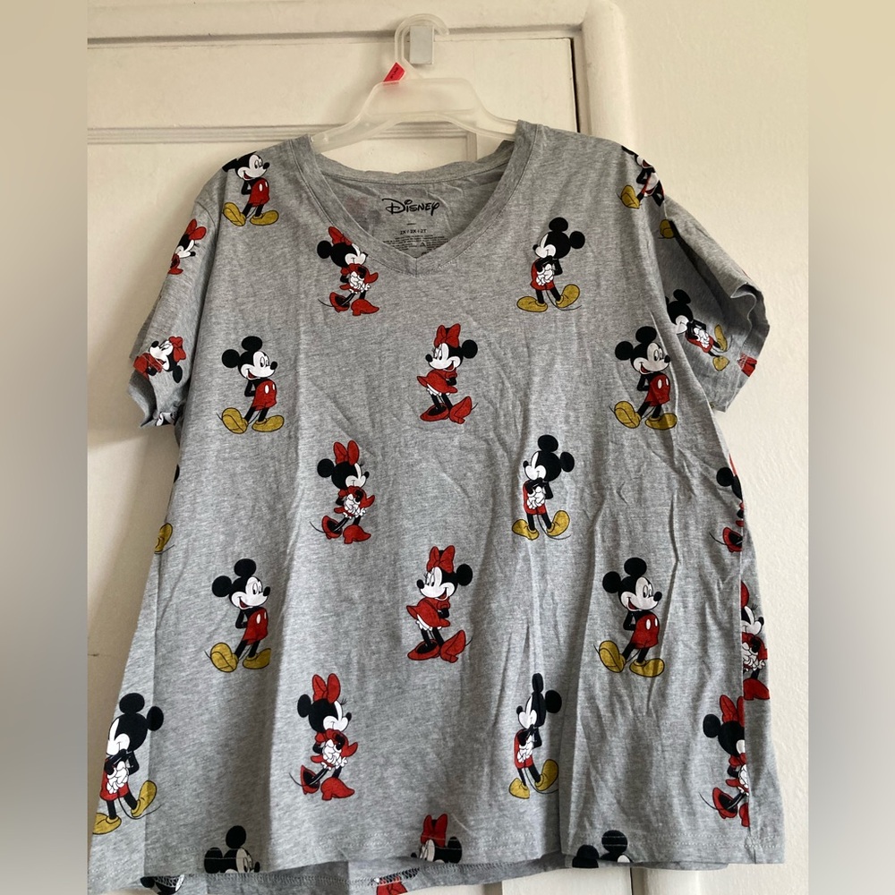 Disney Gray and Red Mickey Mouse Short Sleeve Tee